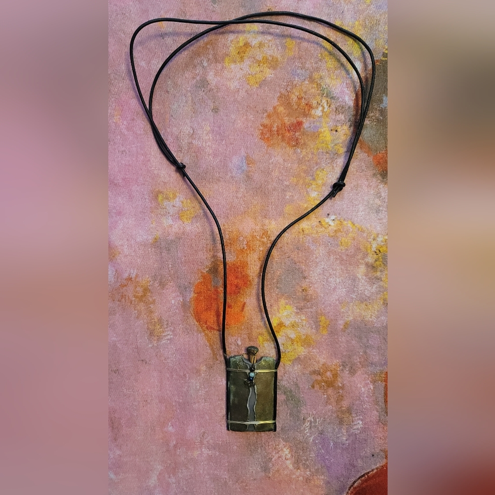 Stunning Handcrafted Ceramic Pendant - Picture 3 of 3